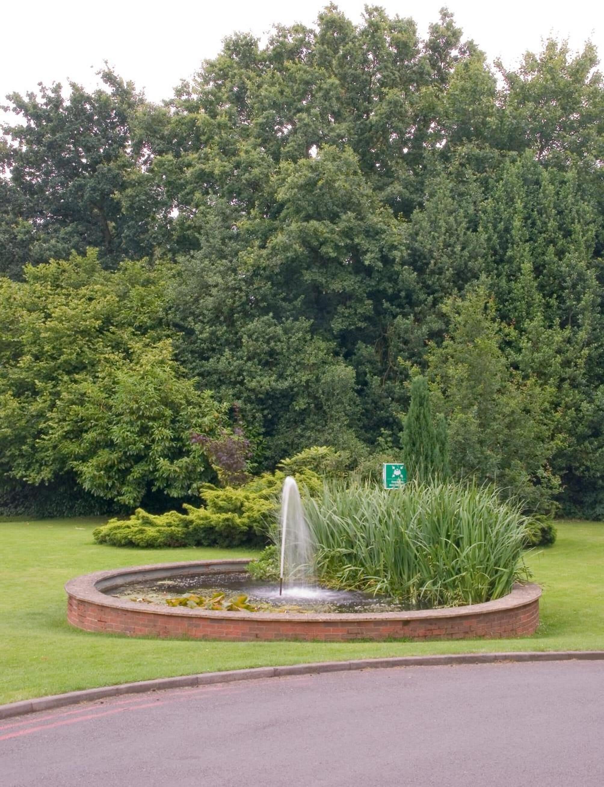 Photo - Royal Court Hotel