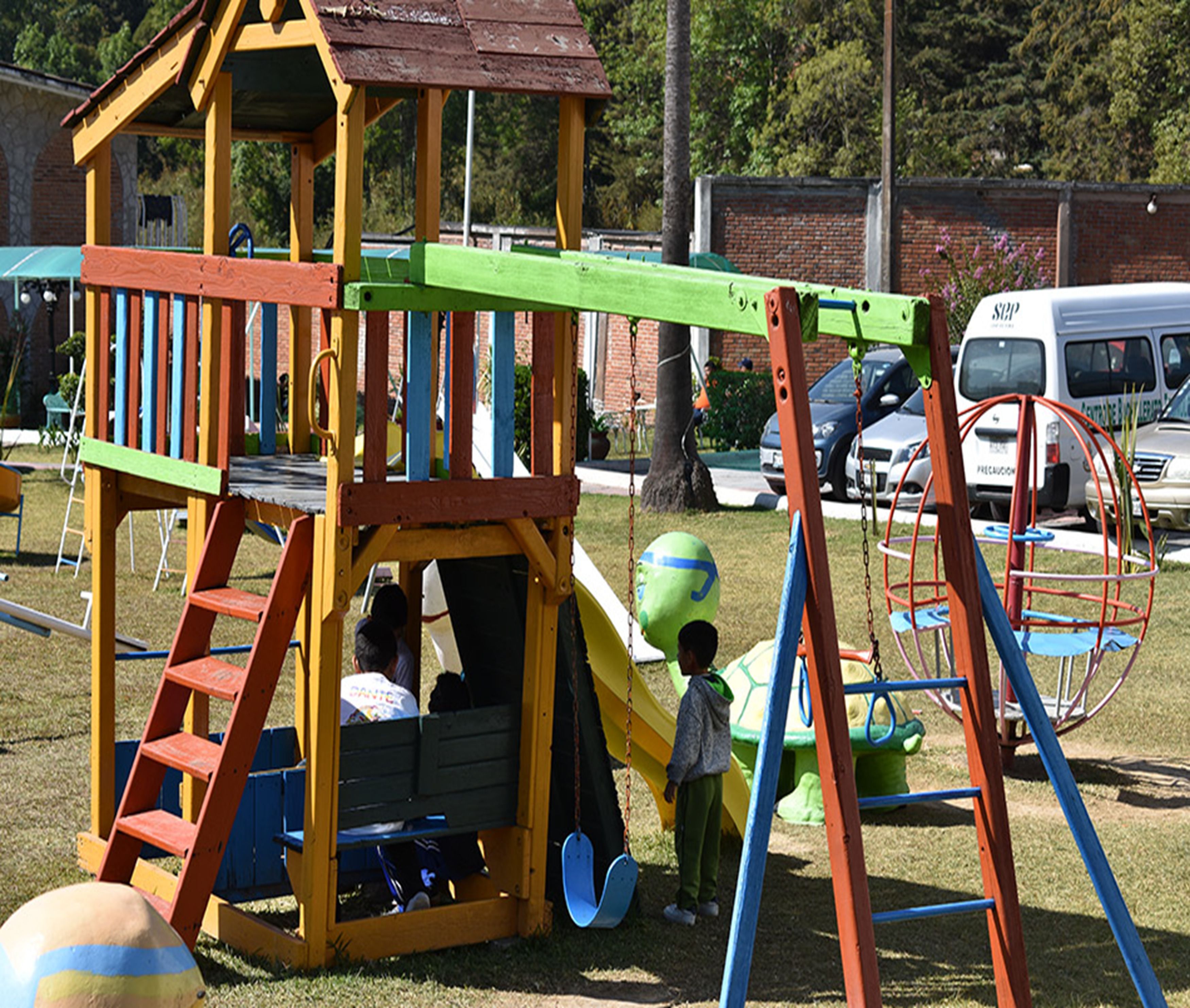 children’s play area – outdoor