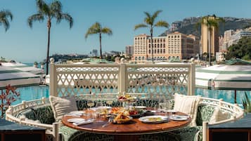 3 restaurants, breakfast, lunch, dinner served; Mediterranean cuisine