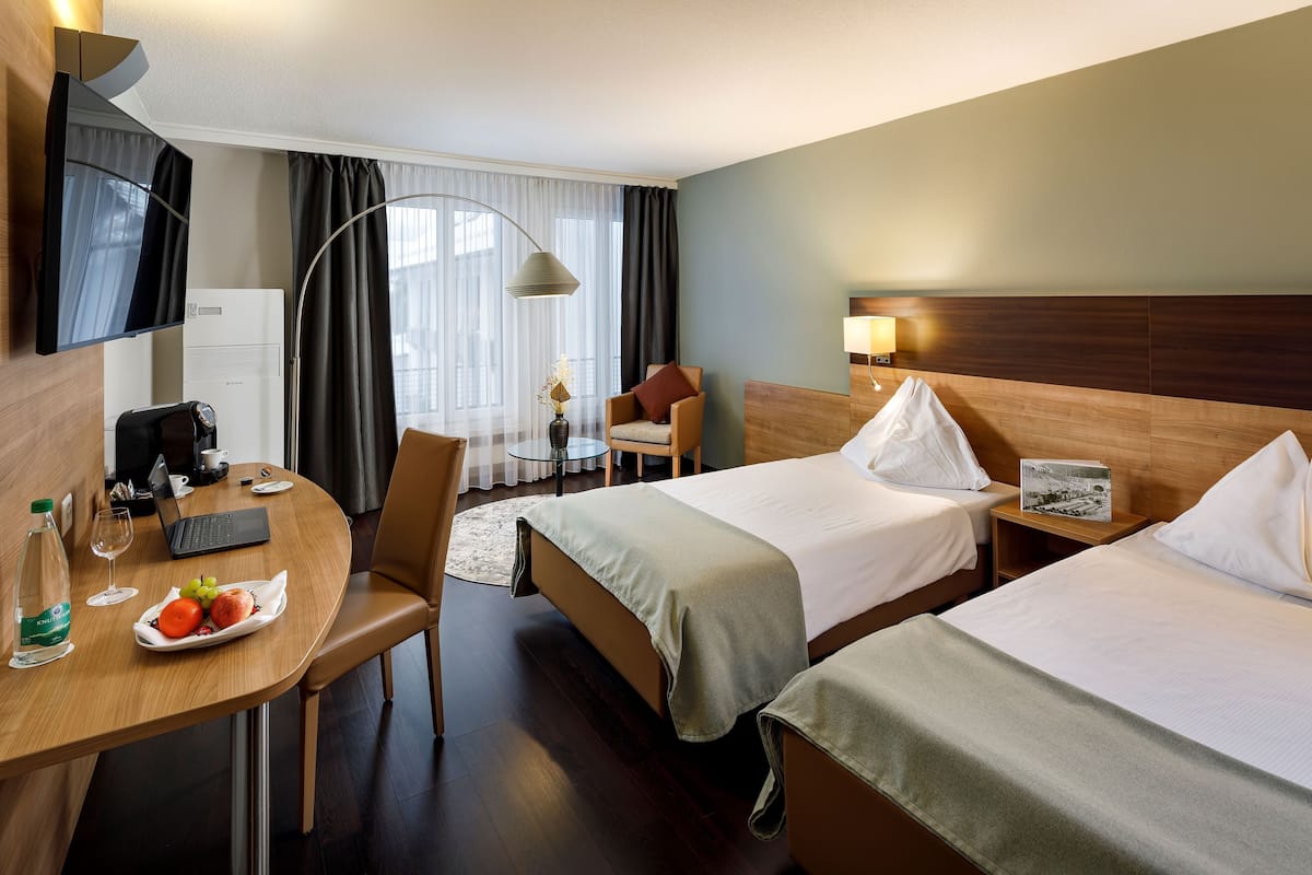 In-room safe, desk, soundproofing, free WiFi