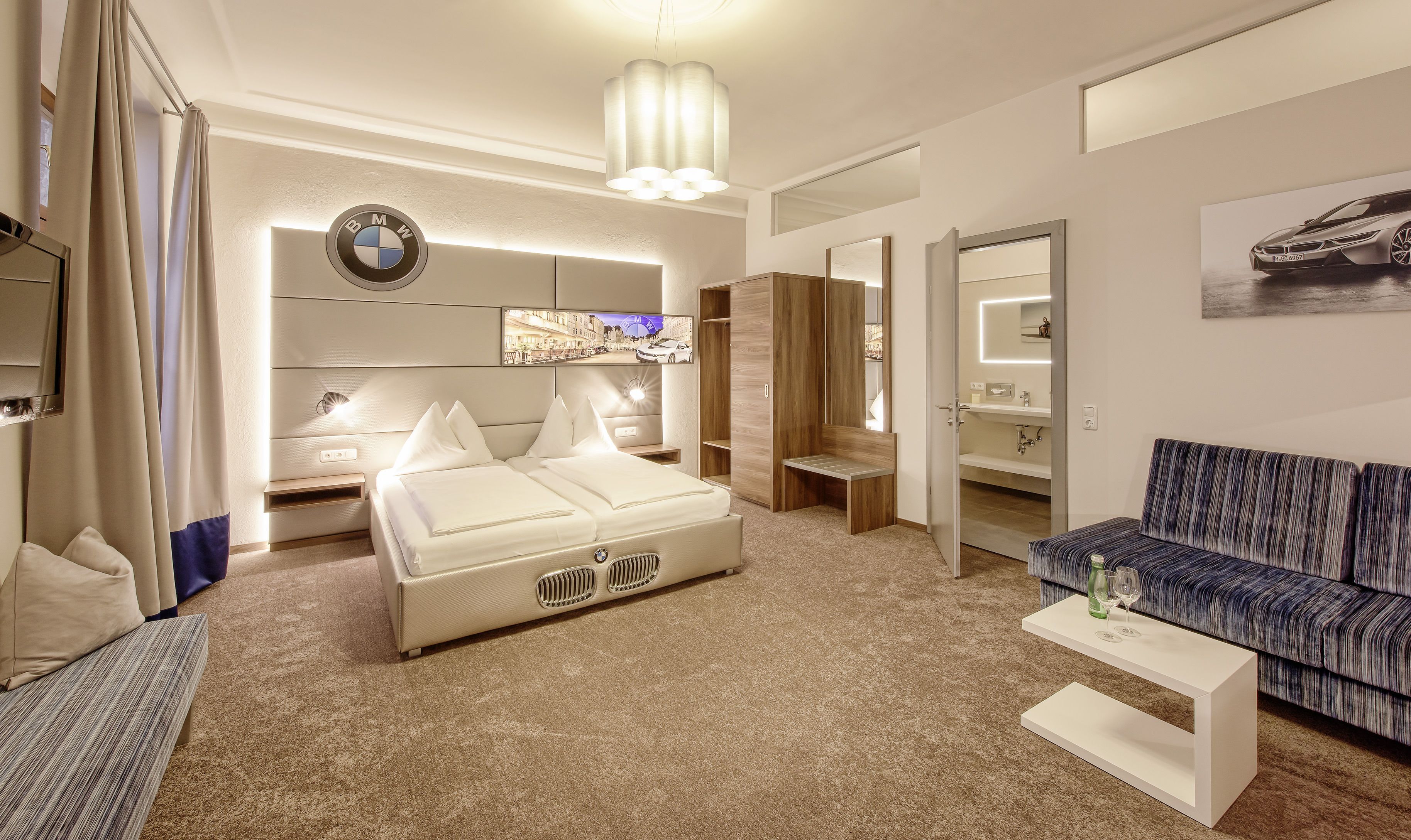 junior suite, 1 double bed | hypo-allergenic bedding, in-room safe, individually decorated
