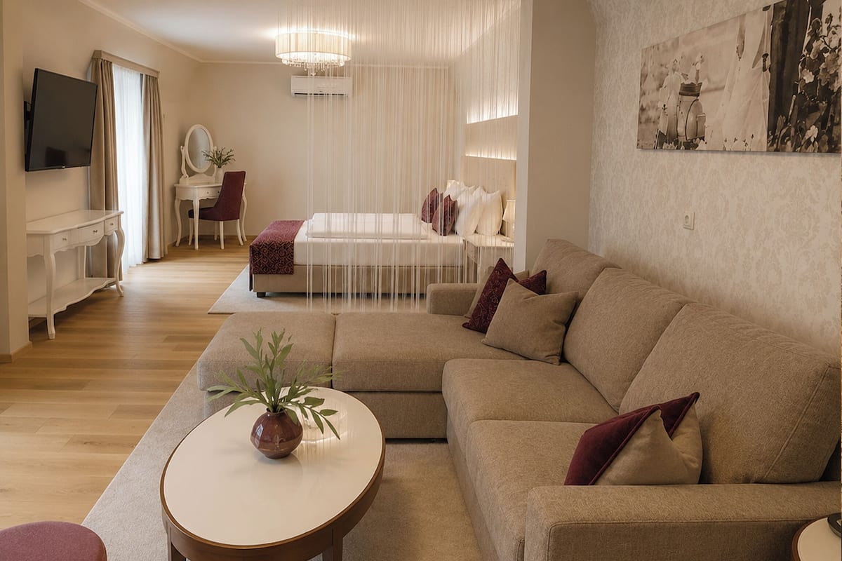 Junior Suite, 1 Double Bed (DORMERO)
