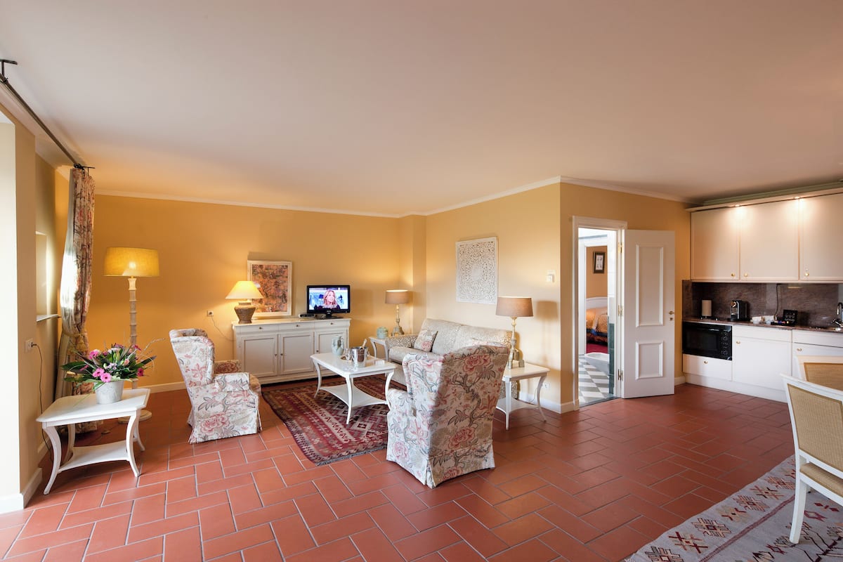 one bedroom residence | private kitchen | coffee/tea maker