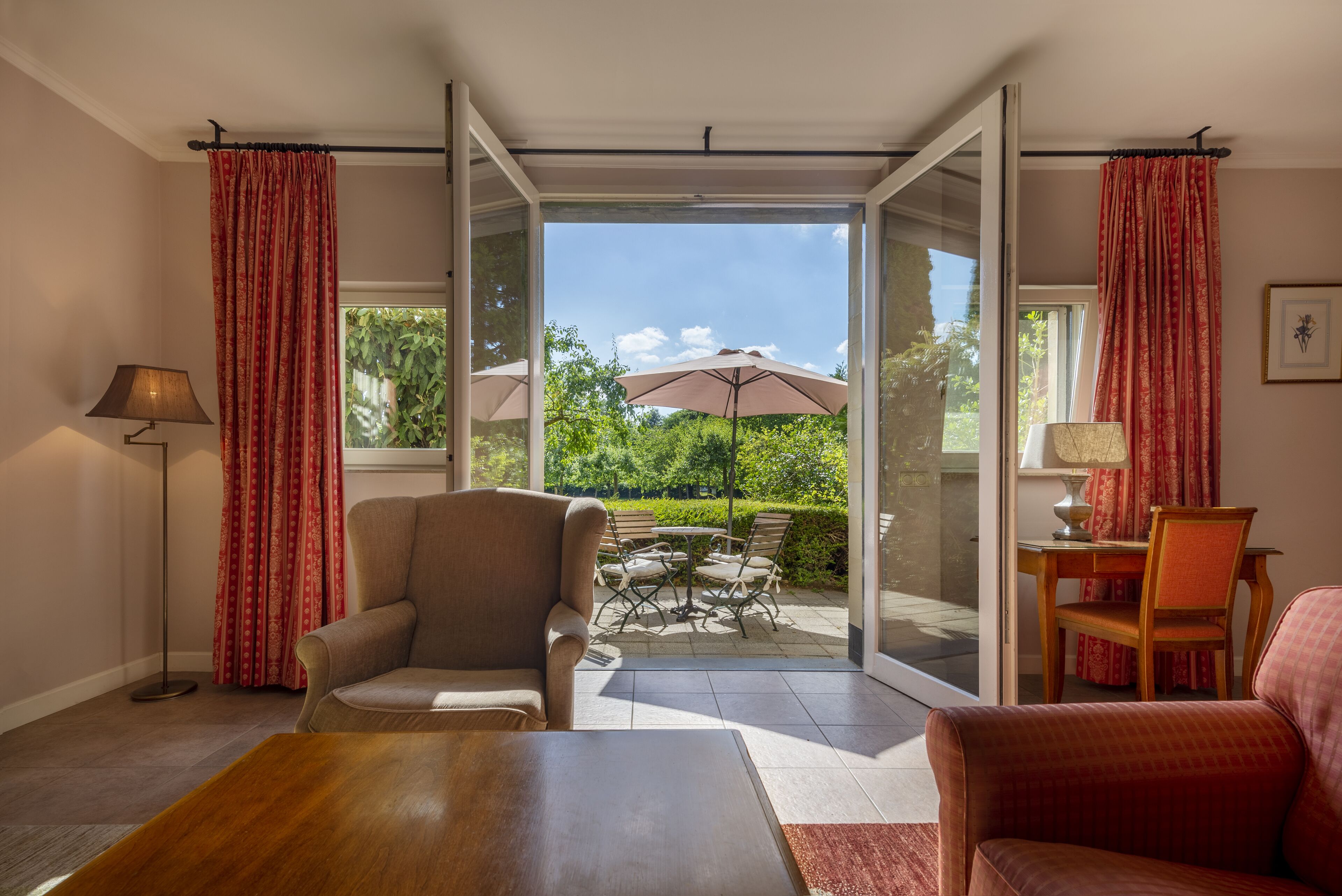 Televisor LCD de 28 polzades amb canals digitals i televisor 