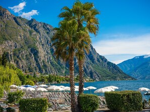 Private beach nearby, sun-loungers, beach umbrellas, beach towels