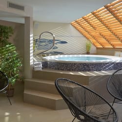 Sale per trattamenti di coppia, sauna, vasca idromassaggio, bagno turco