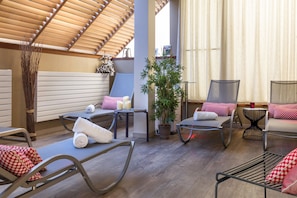 Espace de soins pour les couples, sauna, bain à remous, hammam, hammam