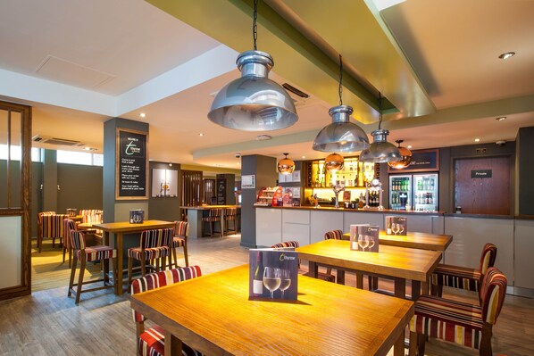 Restaurant - Premier Inn London Hammersmith - Ravenscourt Park (London)