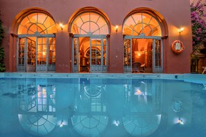 Bar (en el alojamiento)