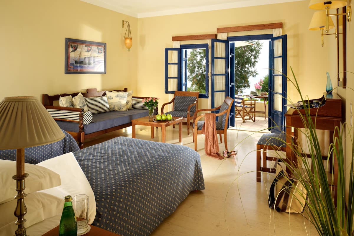 Bungalow, Sea View | 1 bedroom, minibar, in-room safe, desk