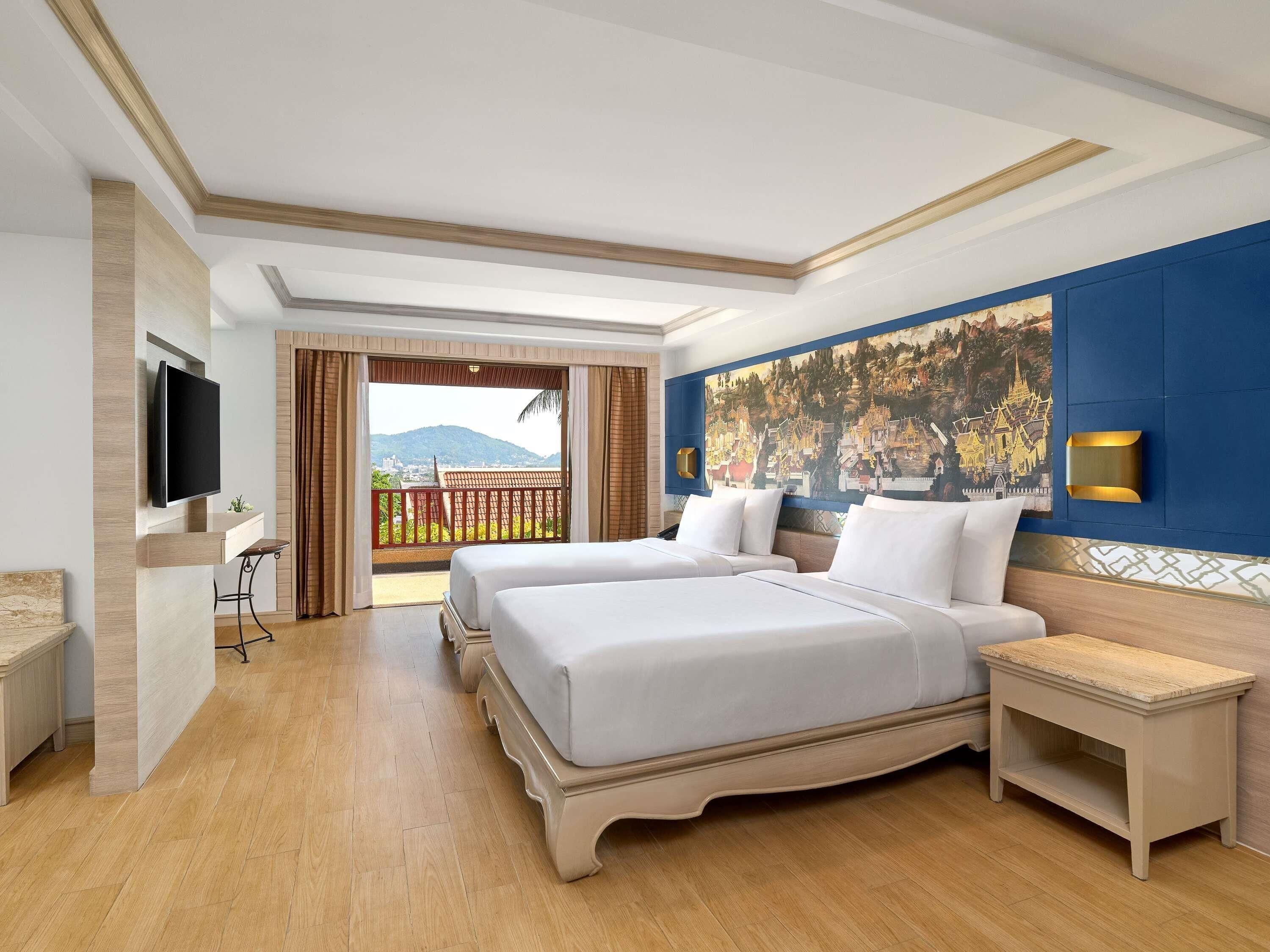 Habitación Deluxe, 2 camas individuales, vista al jardín | Caja de seguridad en la habitación y escritorio 