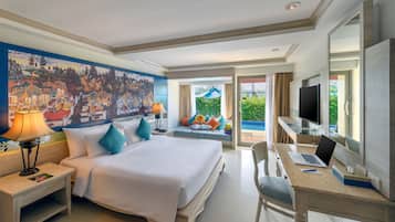 Habitación Deluxe, 1 cama King size, acceso a la alberca | Caja de seguridad en la habitación y escritorio