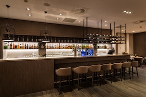 Lobby lounge, al fresco dining, open selected days - Bilderberg Hotel De Keizerskroon (Apeldoorn)