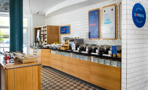 Holiday Inn Express Burton Upon Trent by IHG