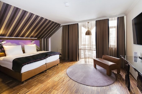 Comfort szoba kétszemélyes åggyal | Hipoallergén ågynemƱ, minibår (részben ingyenes) és széf a szobåban