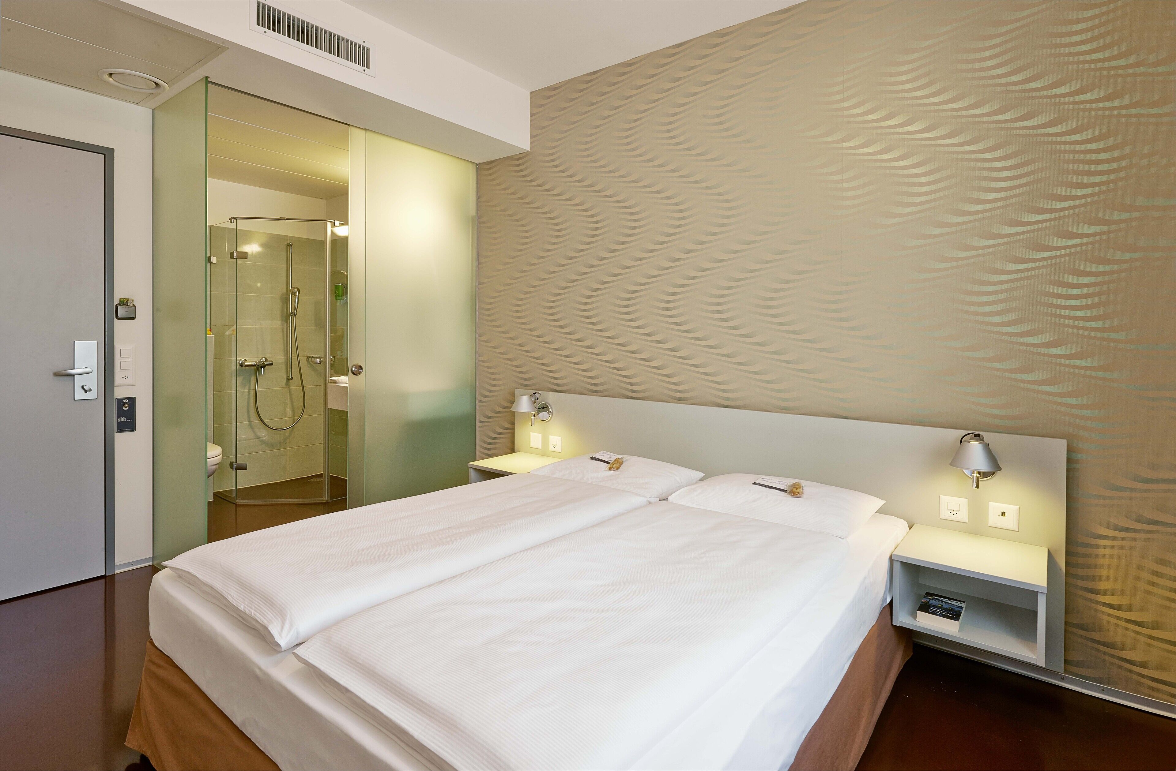 Business kamer, 1 queensize bed | Lakens van Egyptisch katoen, hypoallergeen beddengoed