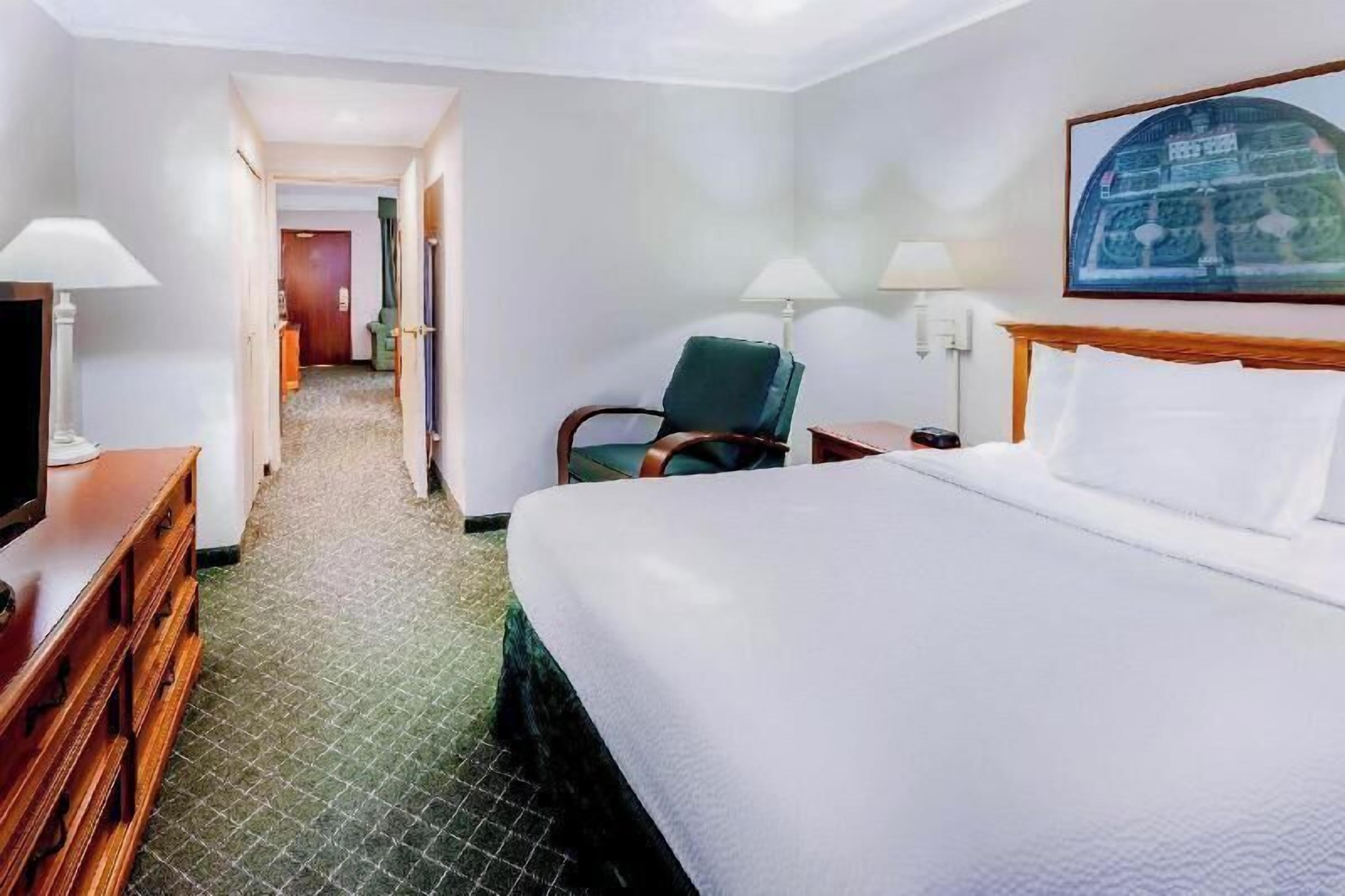 Premium bedding, desk, soundproofing, iron/ironing board