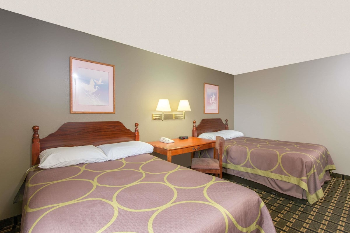 In-room safe, desk, rollaway beds, free WiFi