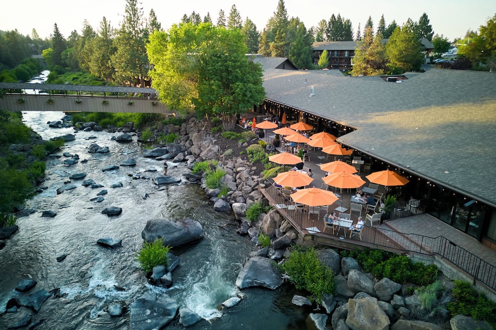 Riverhouse Lodge
