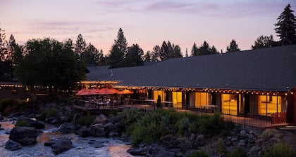 Riverhouse Lodge