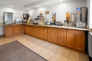 Free daily continental breakfast