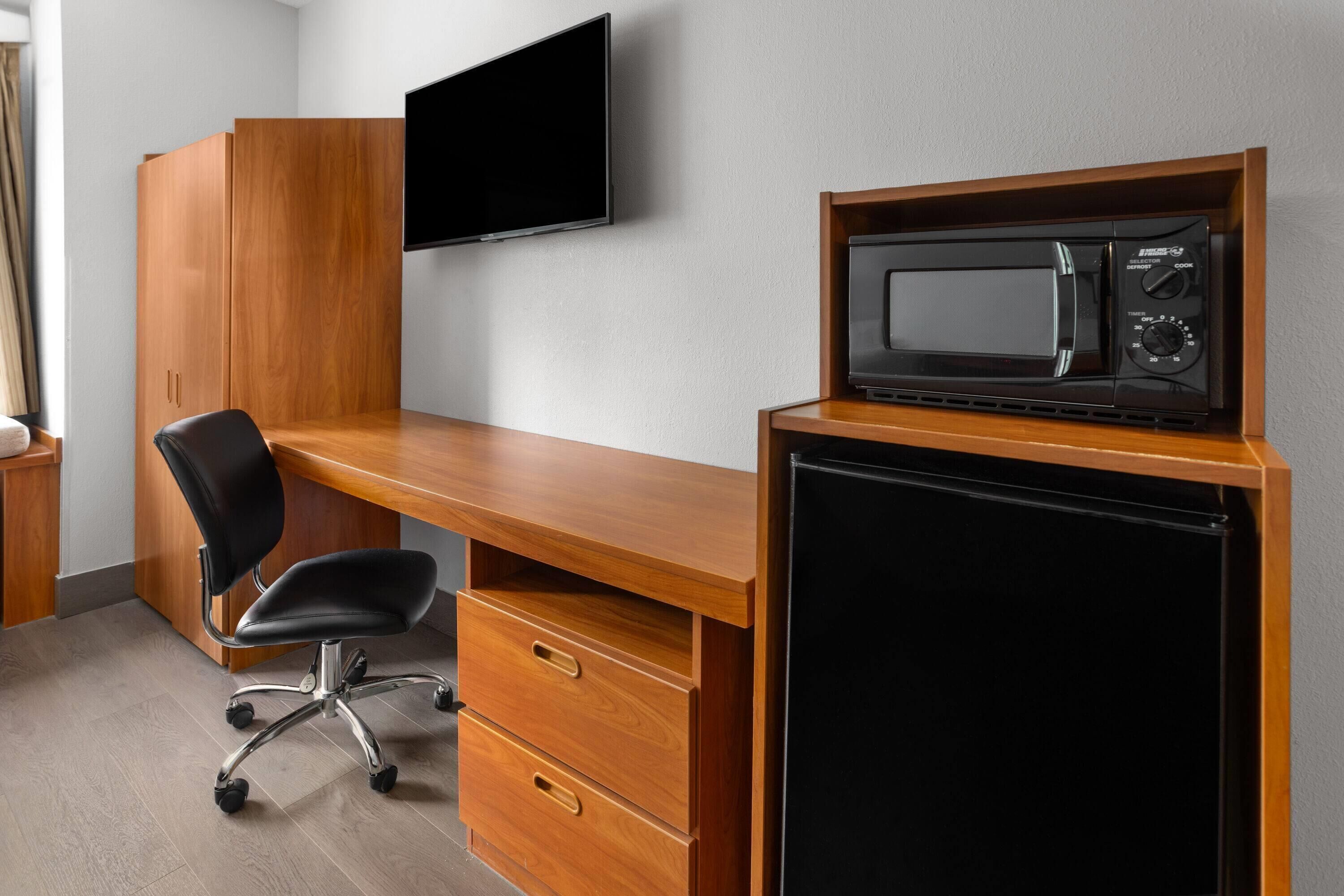 standard room, 2 queen beds | hypo-allergenic bedding, desk, blackout curtains, iron/ironing board