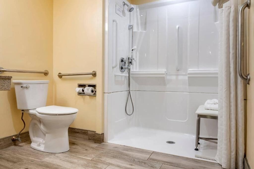 Photo - Comfort Inn University