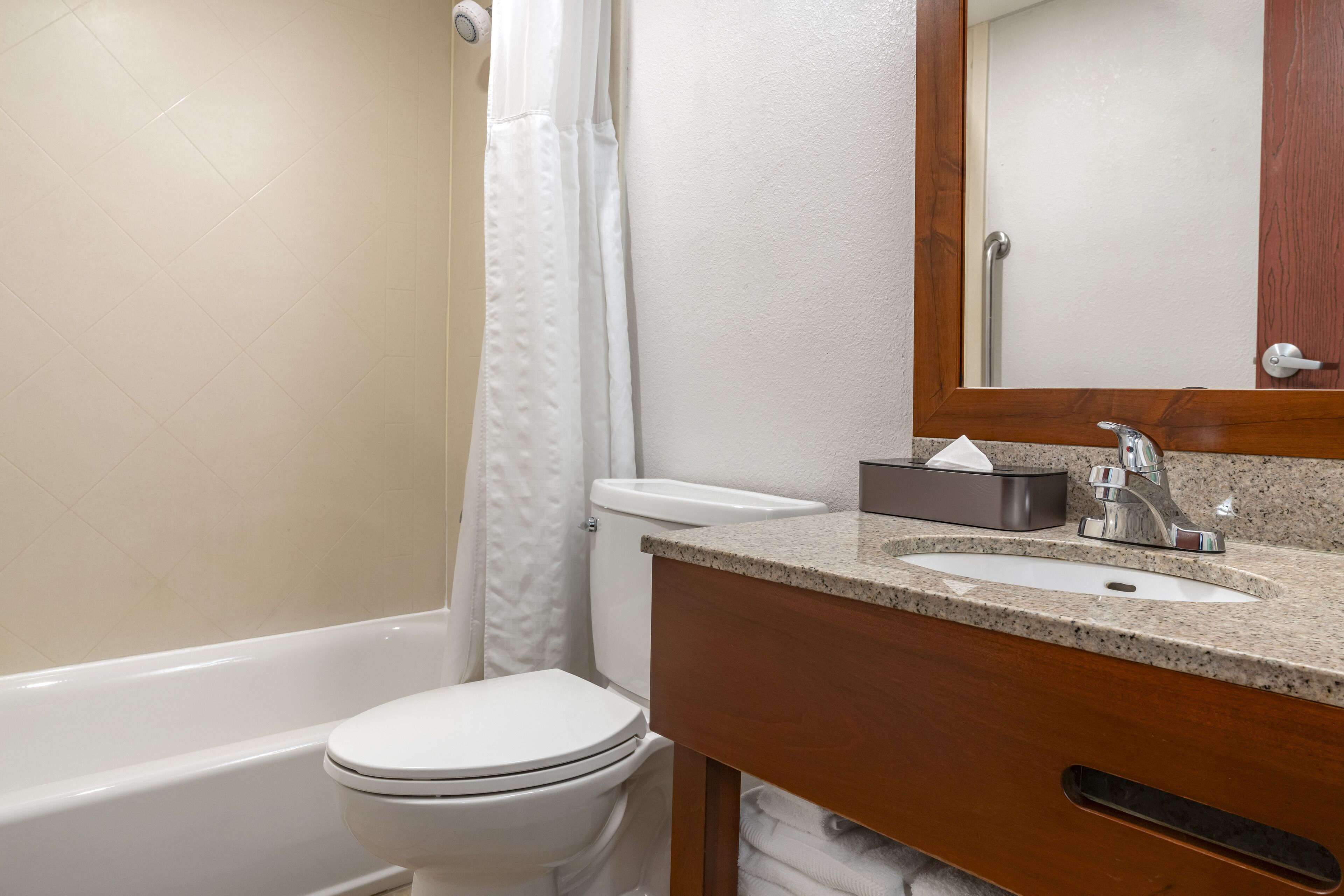 Foto - Comfort Inn University