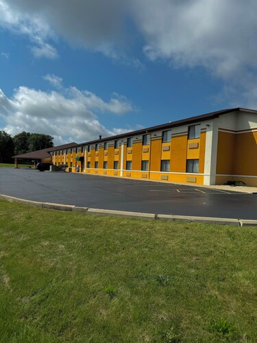 Quality Inn Sycamore - DeKalb