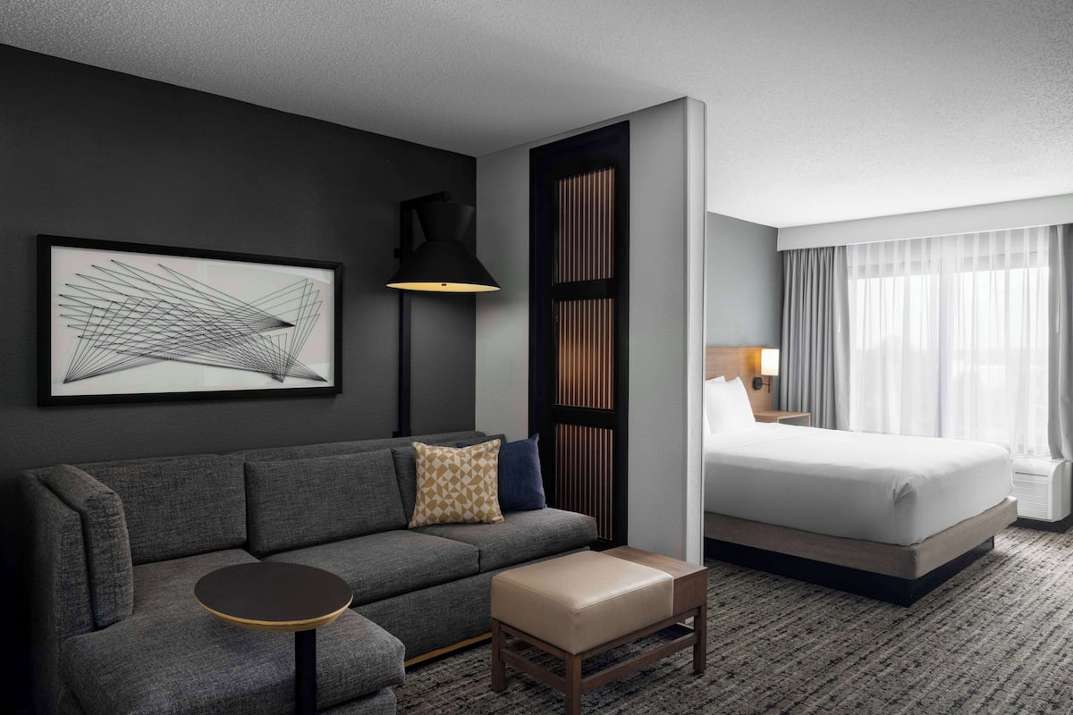 Premium bedding, down duvets, in-room safe, desk