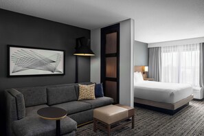 Premium bedding, down comforters, in-room safe, desk