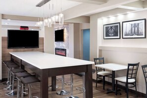 Breakfast area - Baymont by Wyndham Boardman (Boardman)
