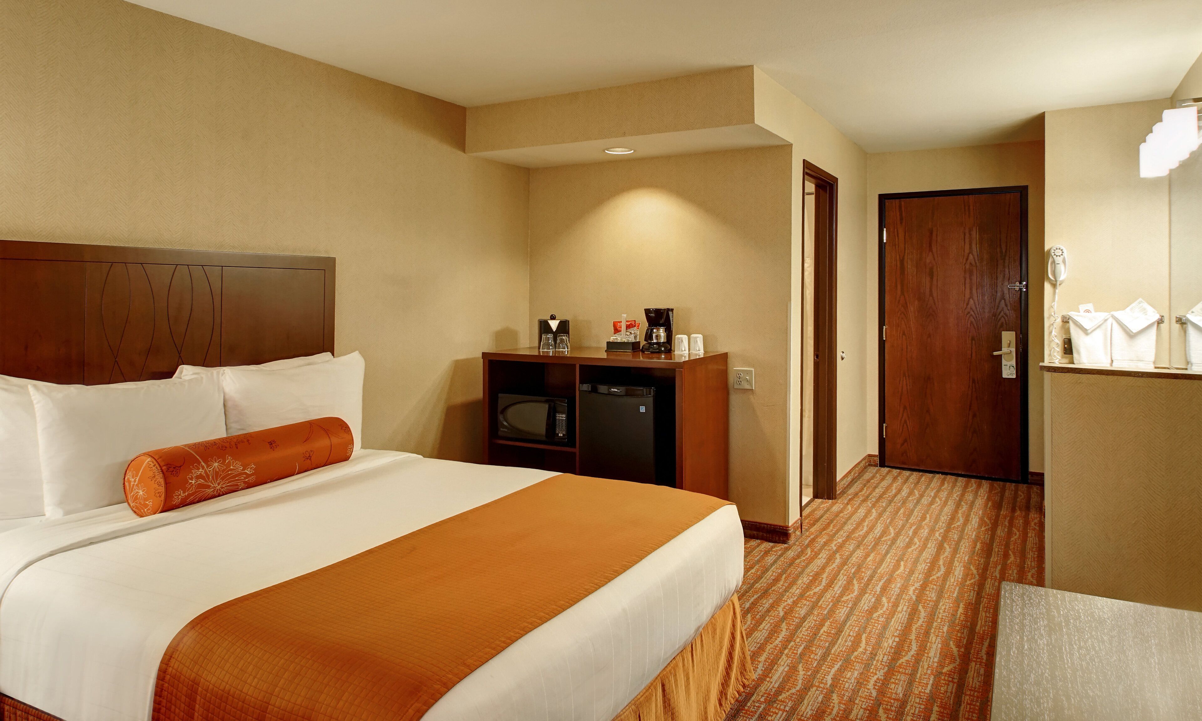 desk, blackout curtains, iron/ironing board, free wifi