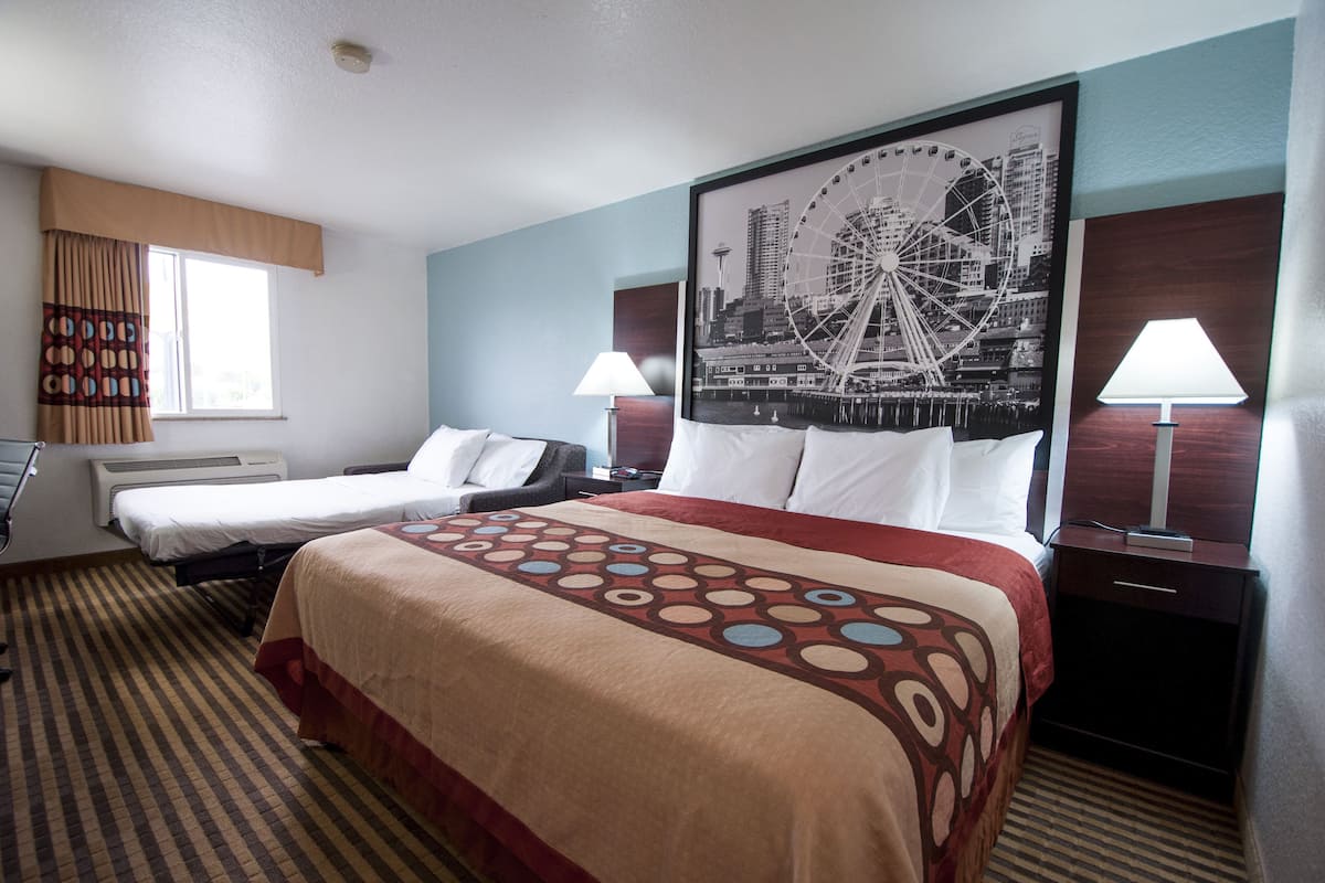 Pillowtop beds, desk, laptop workspace, blackout drapes