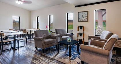 Super 8 by Wyndham Spokane Valley