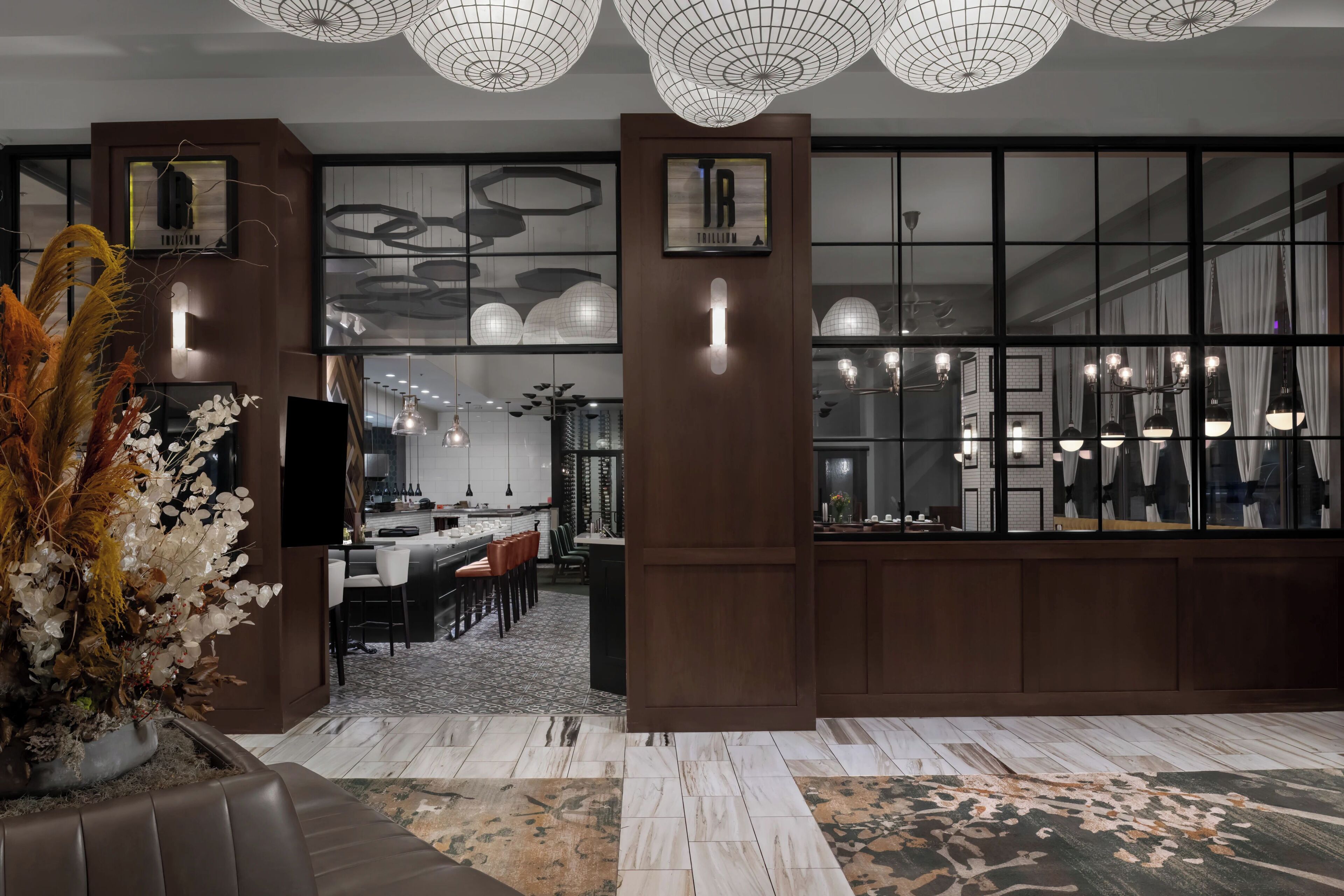 Frokost, lunsj og middag serveres