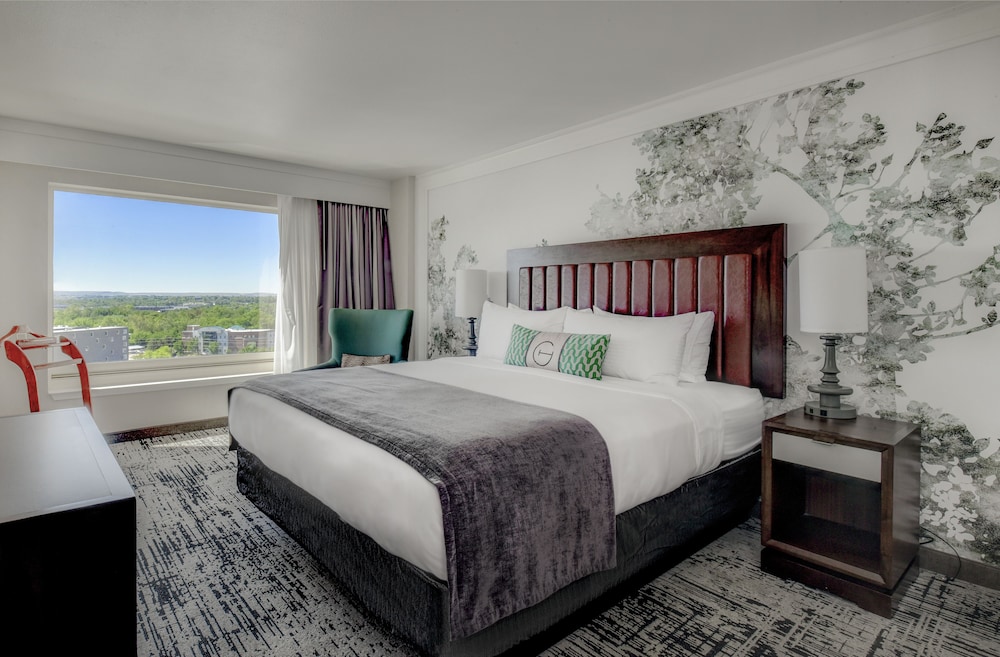 The Grove Hotel by null