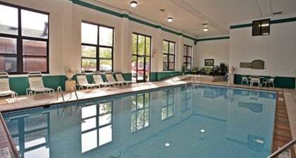 Quality Inn & Suites Somerset Downtown