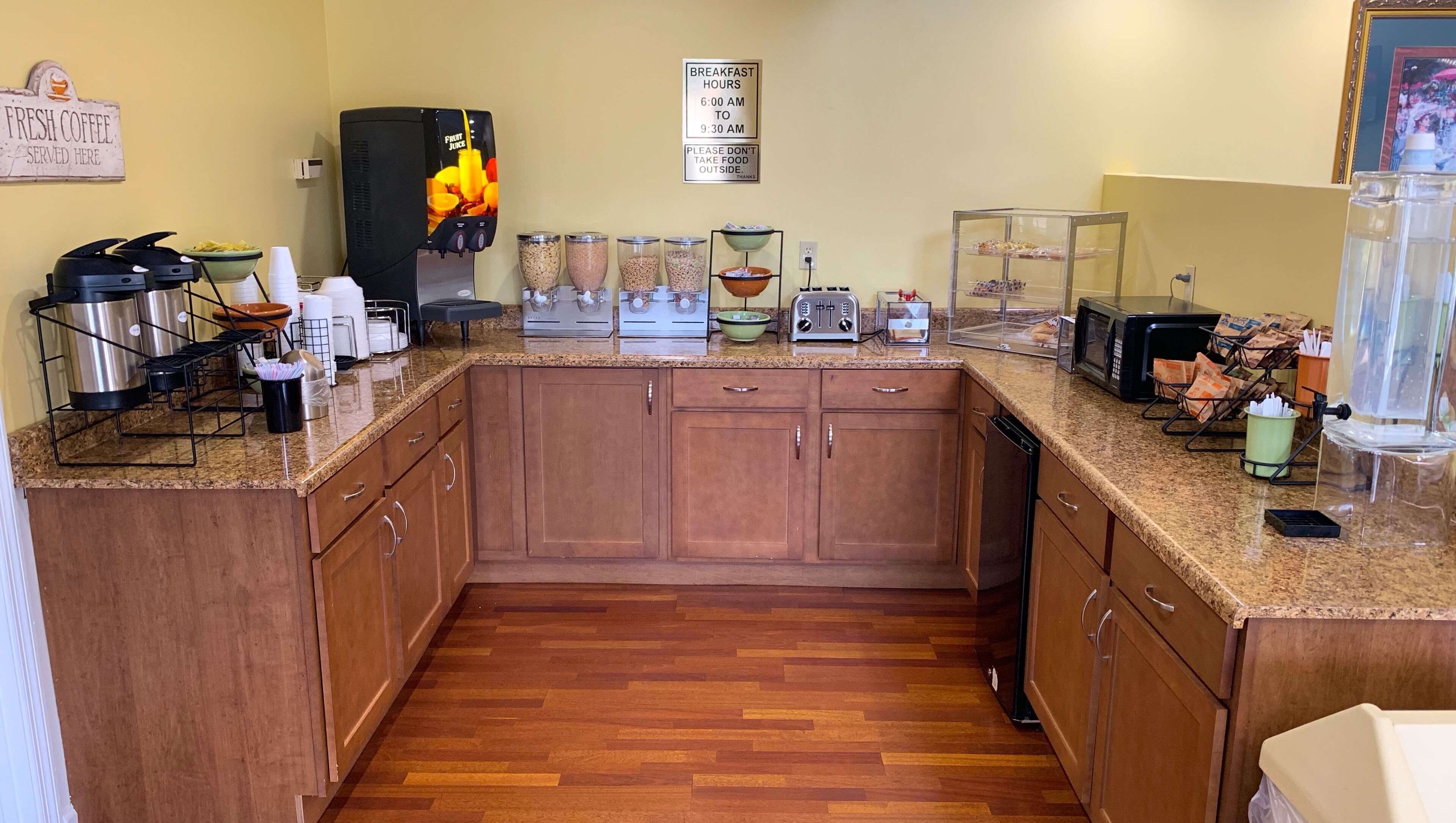 Free continental breakfast