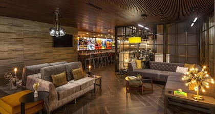 Silver Cloud Inn - NW Portland
