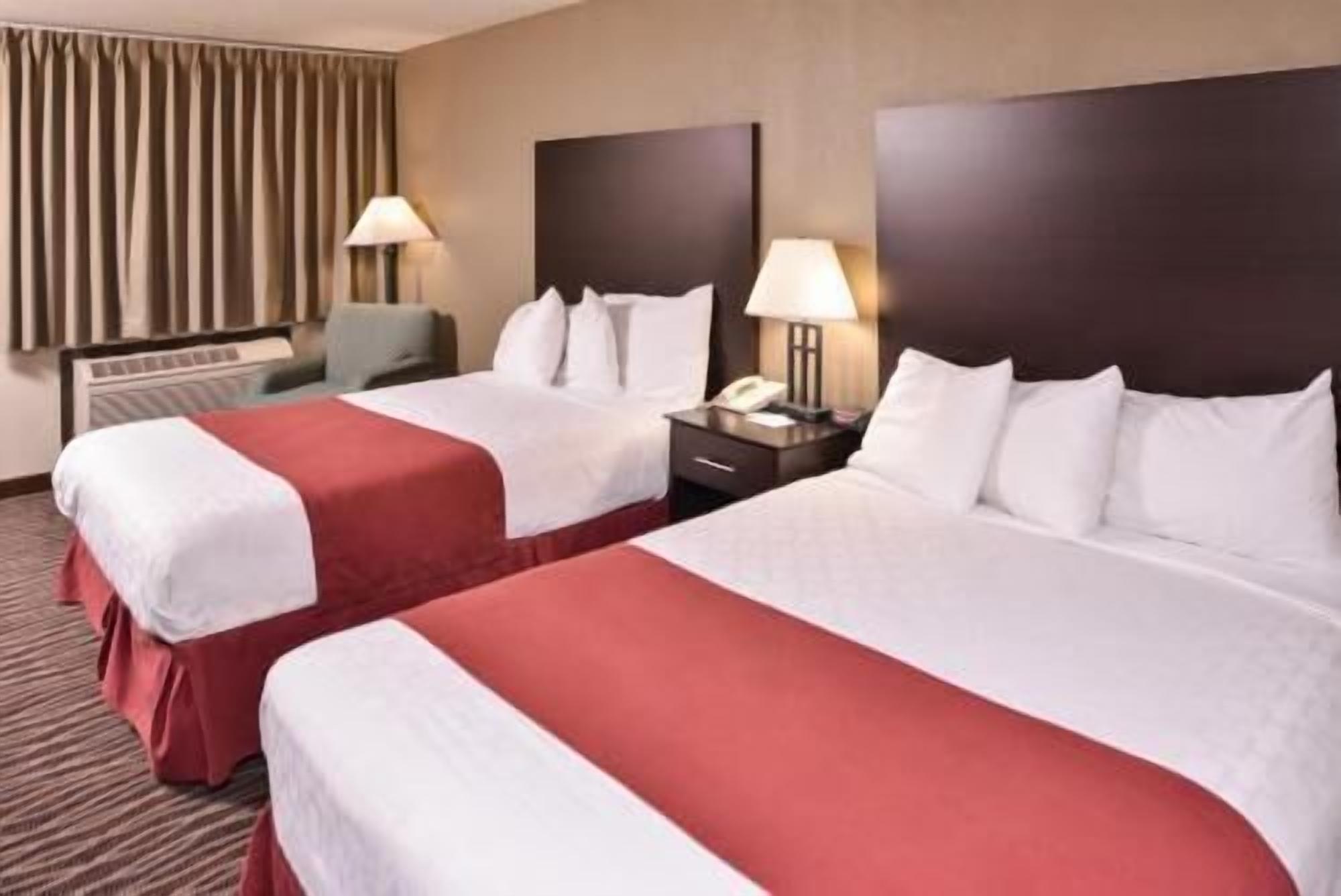 Desk, free cots/infant beds, rollaway beds, free WiFi