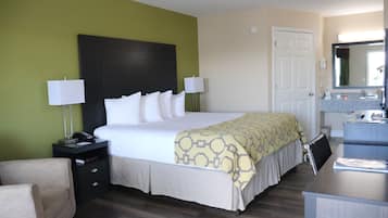 Habitación, 1 cama King size, con acceso para personas discapacitadas (First Floor) | Sábanas de algodón egipcio, ropa de cama de alta calidad y edredón