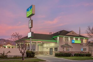 Exterior - SureStay by Best Western Salt Lake City Downtown (Salt Lake City)