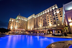 Exterior - Harrah’s Gulf Coast – A Caesars Rewards Destination (Biloxi)