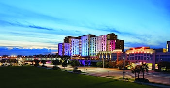 Front of property - evening/night at Harrah