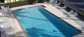 Inn of America - Palm Beach Gardens