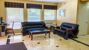 Télévision à écran plat, films à la carte