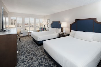 Deluxe Room, 2 Queen Beds, Non Smoking | In-room safe, iron/ironing board, rollaway beds, free WiFi at Main Street Station Hotel, Casino and Brewery