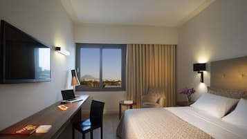 Minibar, in-room safe, desk, soundproofing