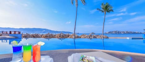Outdoor pool, sun loungers